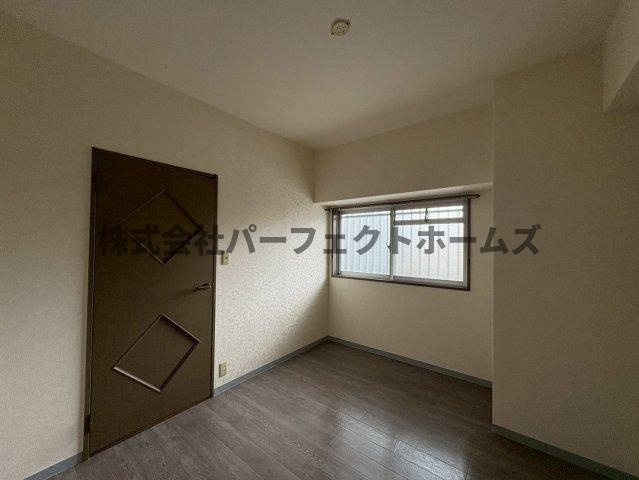 グランドヴィラ香里の洋室|広々とした洋室です