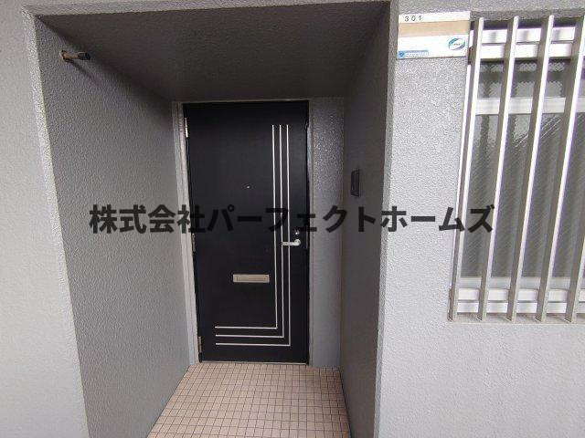 グランドヴィラ香里の玄関|落ち着いた玄関です