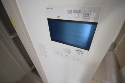 【セキュリティ】 | ワールドアイ神戸湊町 | TVモニター付きで安心です