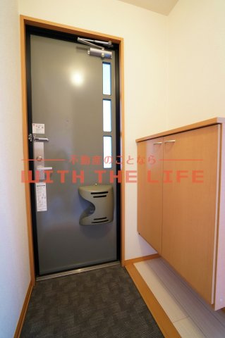 セジュール小森野【キャッシュバック対象】の玄関|明るい玄関です