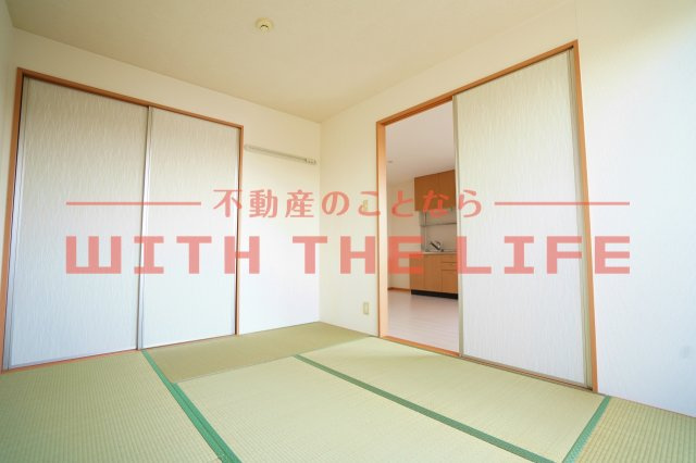 セジュール小森野【キャッシュバック対象】の和室|明るい和室です