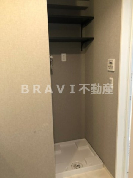 シーズンフラッツ阿波座 BRAVI不動産の設備|【シーズンフラッツ阿波座】洗濯機置場