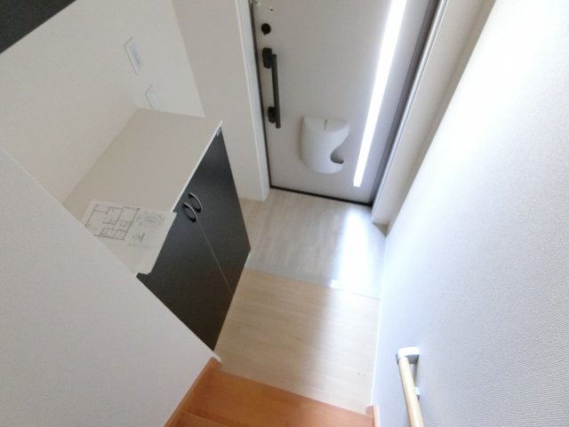 アルビネスの玄関