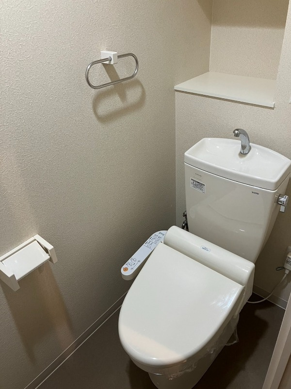 ウェルカーブ二条のトイレ
