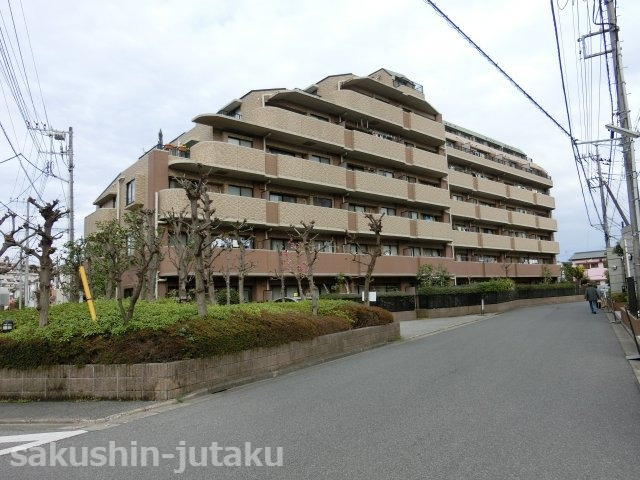 ダイアパレス津田沼けやき通り・グリーンスクエアの外観|三山小学校・三山中学校区　子育ての環境に一押しです。