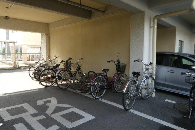 倉敷市松島の賃貸マンションのその他共用部分|自転車置き場
