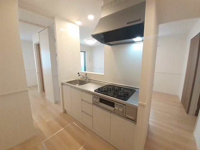 エレガント茱萸木３のキッチン