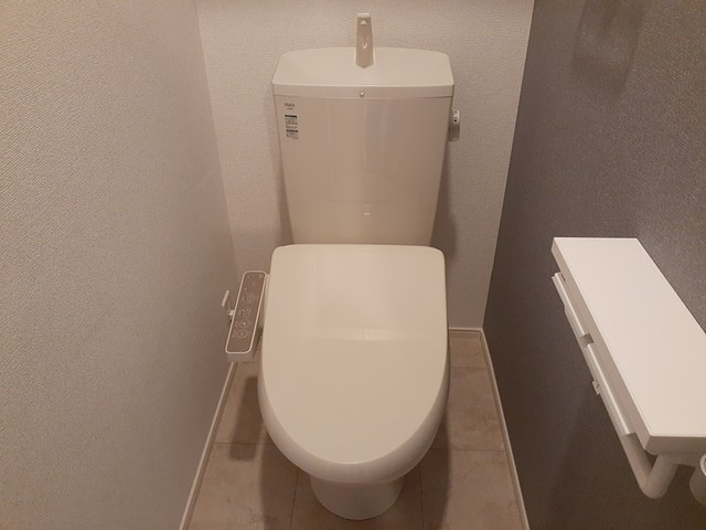 エレガント茱萸木３のトイレ