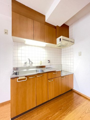 【キッチン】 | ルミエール舞子