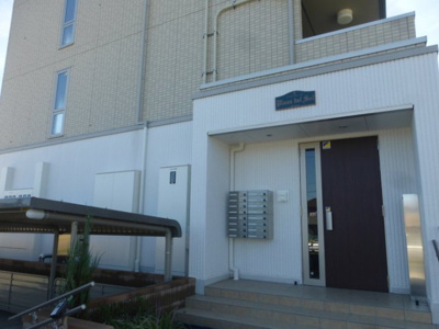 【エントランス】 | プラザ・デル・ソル | ゆとりのあるエントランスです