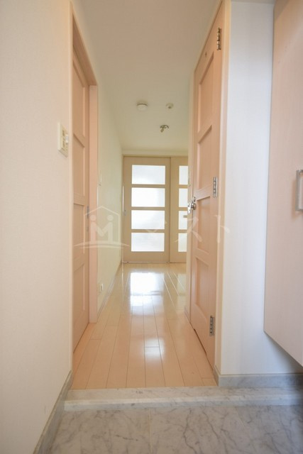 エステムプラザ梅田扇町公園パークランドの玄関