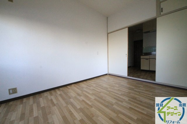 カツノハイツの居間・リビング