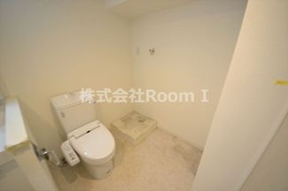【トイレ】 | レジディア谷町 | 清潔感のあるトイレです