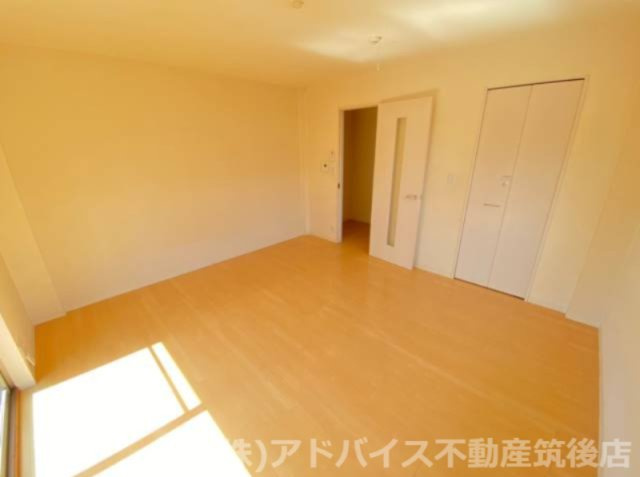 【洋室】 | ファーネスト春口