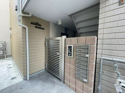 【エントランス】 | ALEGRIA若江本町Nouth（若江岩田賃貸） | 建物の内部です