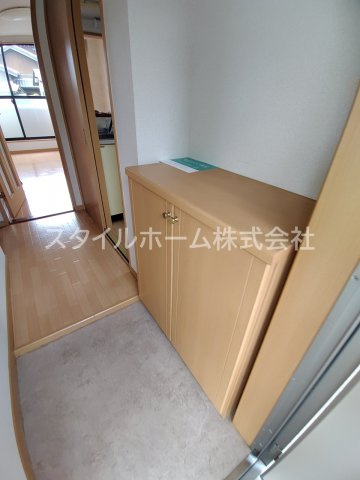 【玄関】 | ピアルーチェ | 別部屋写真です。