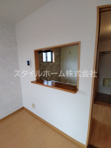 【内装】 | ピアルーチェ | 別部屋写真です。