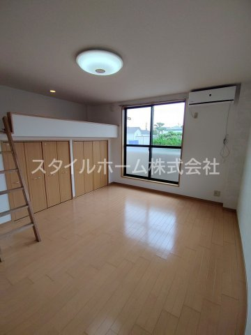 【居間・リビング】 | ピアルーチェ | 別部屋写真です。