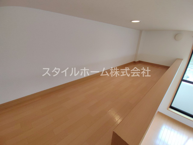 【内装】 | ピアルーチェ | 別部屋写真です。