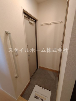 【玄関】 | ファームヴィレッジ三番館