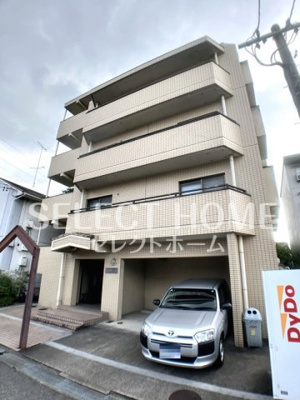 【駐車場】 | セイント江口 | 駐車場に車を止められます