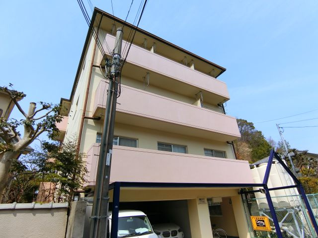 滝野ハイツの外観