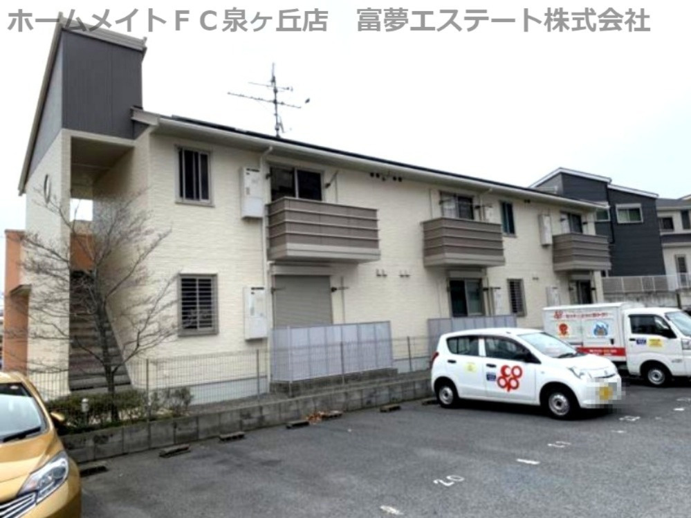 ビアンコフォレスタの駐車場