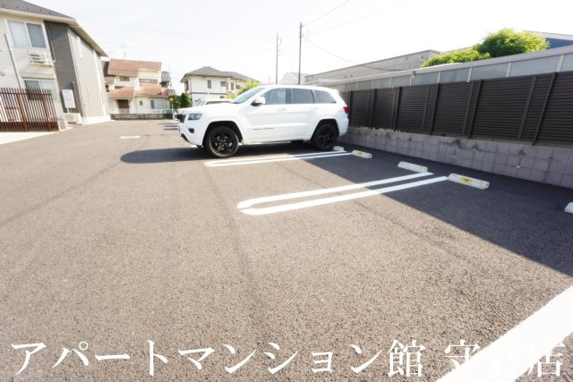 soavino Aの駐車場