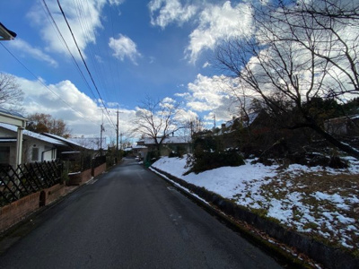 【前面道路含む現地写真】 | 大津市大物字馬殿若804-35　売土地 | 前面道路含む現地写真です