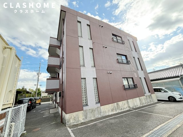 パークサイド今岡 B棟