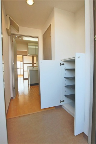 グレイスパルコートの玄関