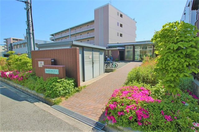 グレイスパルコートのエントランス