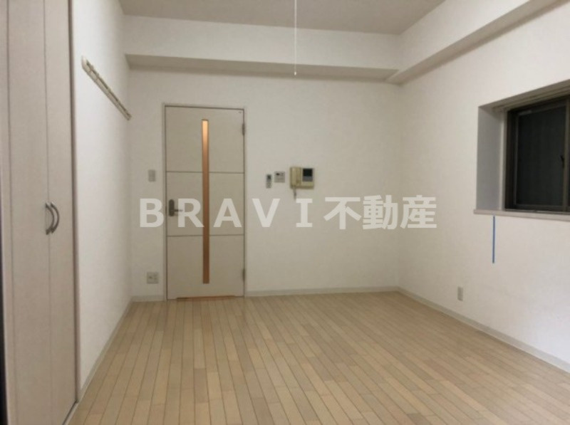 ラムール谷町　BRAVI不動産の洋室|【ラムール谷町】スタンダードな洋室です