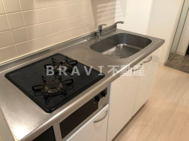 ラムール谷町　BRAVI不動産のキッチン|【ラムール谷町】広いキッチンです