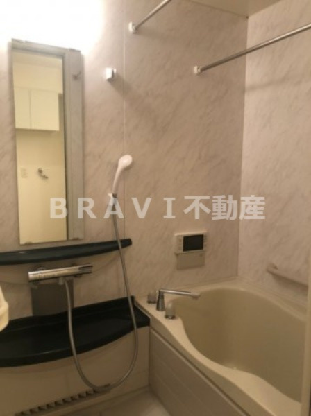 ラムール谷町　BRAVI不動産の浴室|【ラムール谷町】お風呂です