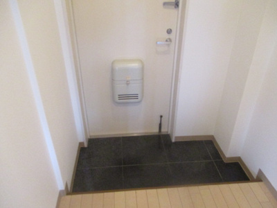 【玄関】 | ステイタスカインド天下茶屋ビル