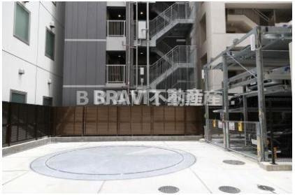 ザ・パークハビオ天満橋　BRAVI不動産の駐車場