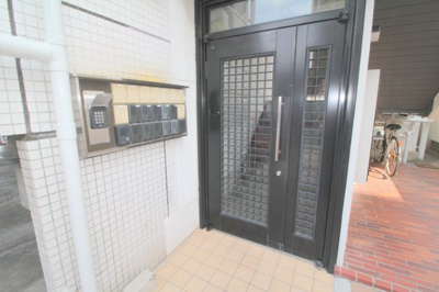 【エントランス】 | ハイツ紫苑