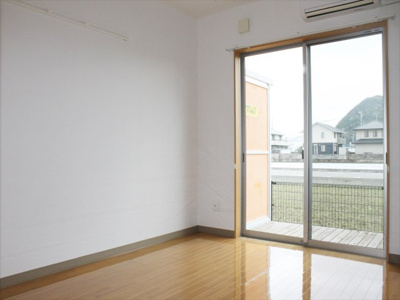 【洋室】 | インター御坊ハイツウエヒラ