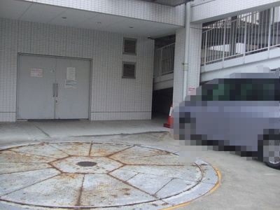 【駐車場】 | ザ・梅田タワー