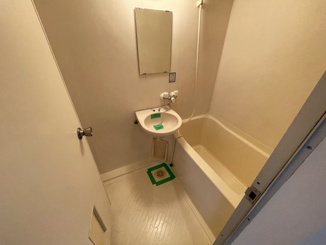 アモント中村の浴室