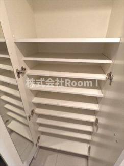 【玄関】 | ISM谷町六丁目（旧プライムアーバン安堂寺 | シンプルで使いやすい玄関です