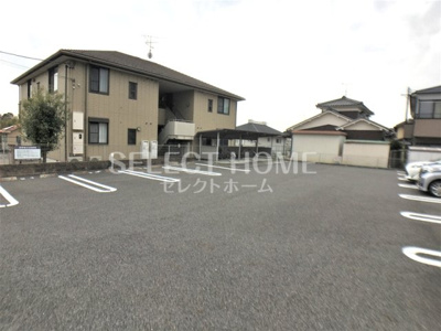 【駐車場】 | ウィングヴィラ | カースペースがあります