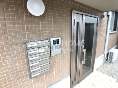 【エントランス】 | ウィングヴィラ | エントランスです