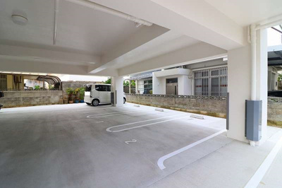 【駐車場】 | EST首里（エストシュリ）