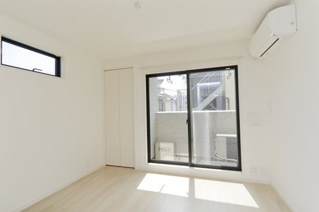 シャ・ガイールの洋室