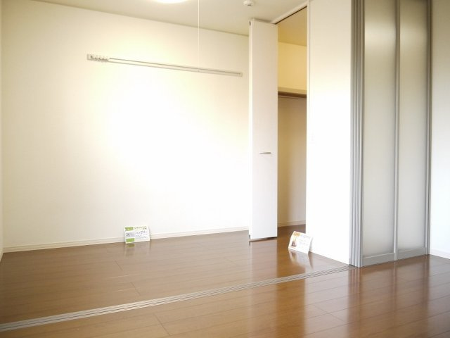 モナリエ栄の居間・リビング