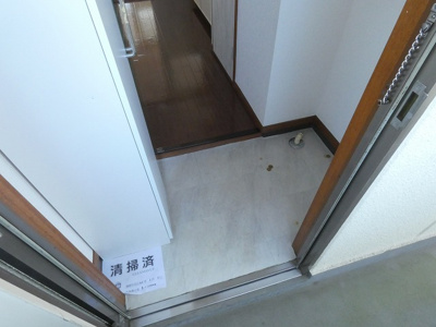 【玄関】 | プレジール | シューズボックスのある玄関です