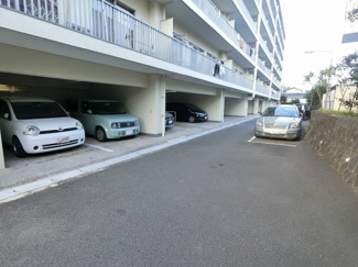 【駐車場】 | 平置き駐車場です。