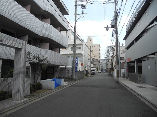 メゾン・ド・パンドールの周辺|前面道路